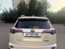 Toyota RAV4 2017 года