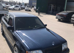 Mercedes-Benz E-Класс 1994 года
