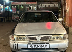 Nissan Sunny 1998 года