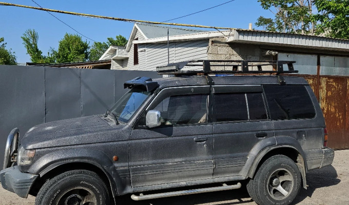 Mitsubishi Pajero 1993 года