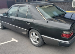 Mercedes-Benz E-Класс 1992 года