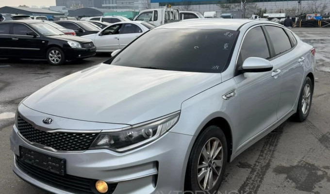 Kia K5 2016 года