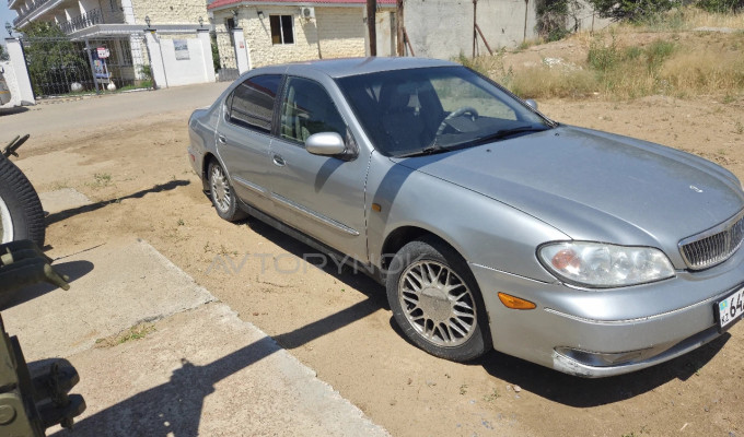 Nissan Maxima 2000 года