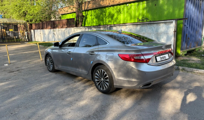Hyundai Grandeur 2014 года