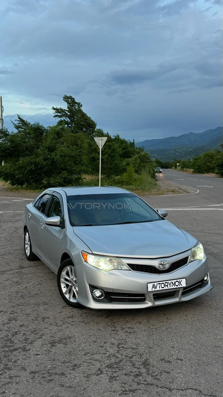 Toyota Camry, 2012