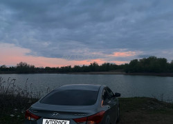 Hyundai Elantra 2011 года