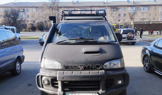 Mitsubishi Delica 1997 года