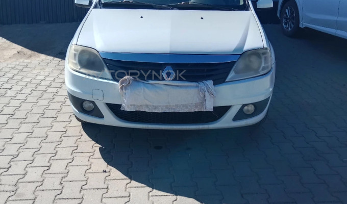 Renault Logan 2011 года