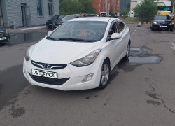 Hyundai Elantra 2012 года