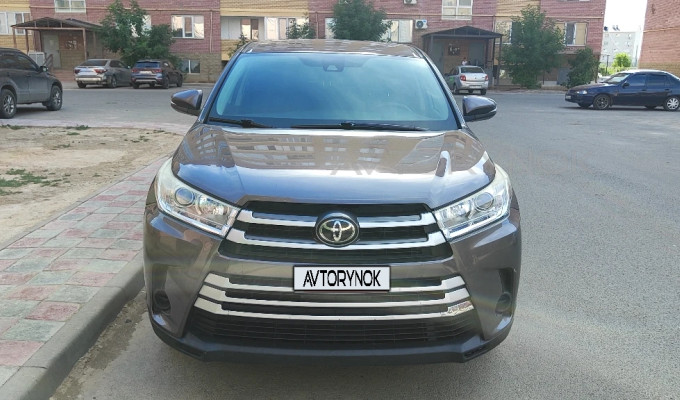 Toyota Highlander 2019 года