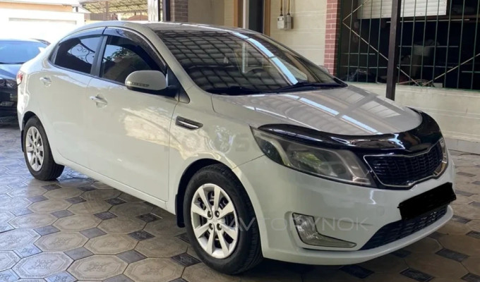 Kia Rio 2013 года