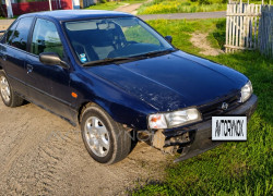 Nissan Primera 1993 года
