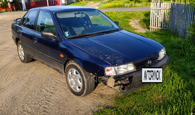 Nissan Primera 1993 года