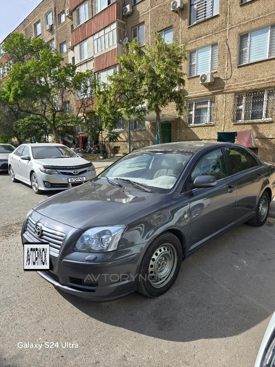 Toyota Avensis, 2005