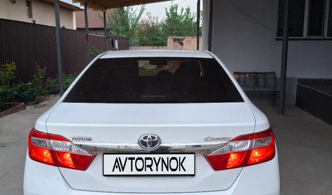 Toyota Camry 2014 года