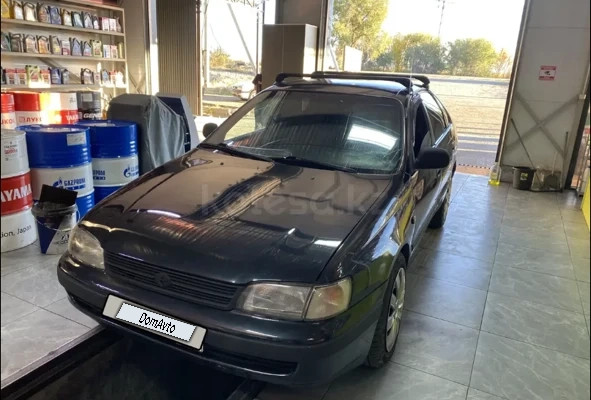 Toyota Carina E 1995 года