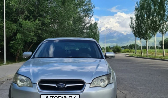 Subaru Legacy 2004 года