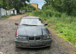 BMW 3 серия 1992 года