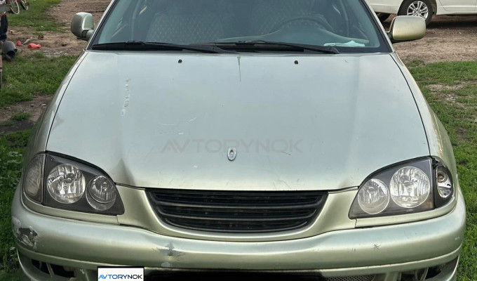 Toyota Avensis 1999 года