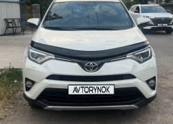 Toyota RAV4 2017 года
