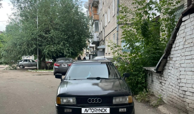 Audi 80 1990 года