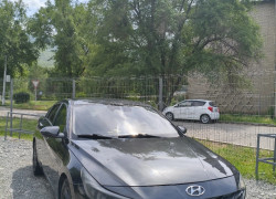 Hyundai Elantra 2021 года