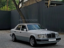 Mercedes-Benz E-Класс 1993 года