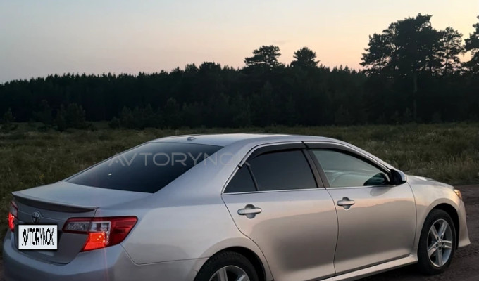 Toyota Camry 2012 года