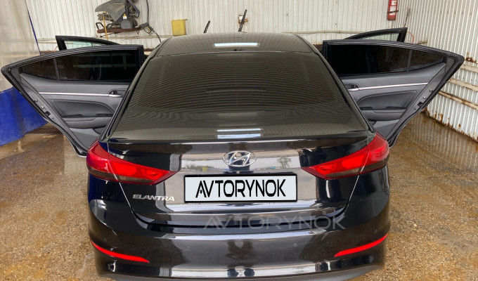 Hyundai Elantra 2018 года