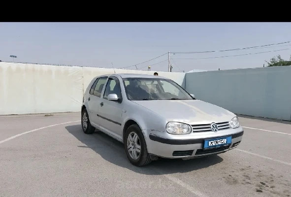 Volkswagen Golf 2001 года