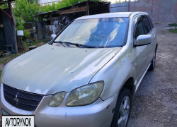 Mitsubishi Airtrek 2002 года