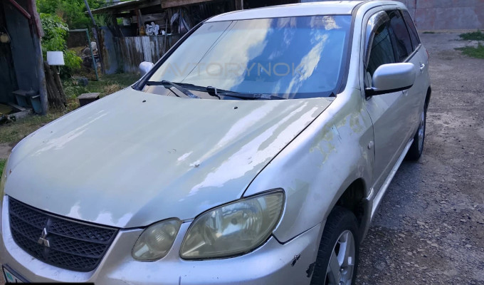 Mitsubishi Airtrek 2002 года