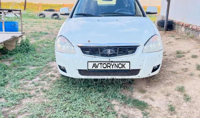 ВАЗ (Lada) Priora 2013 года