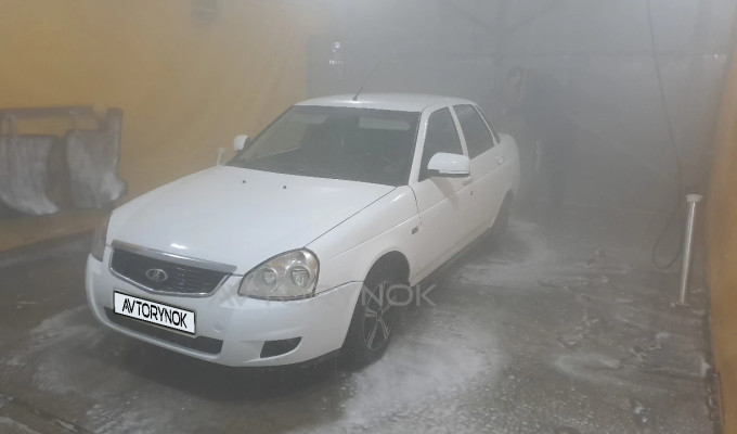 ВАЗ (Lada) Priora 2012 года