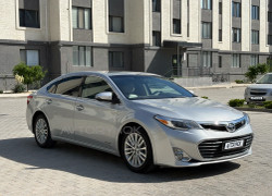 Toyota Avalon 2013 года