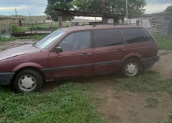Volkswagen Passat 1990 года