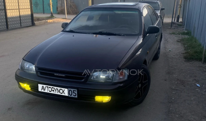 Toyota Carina E 1992 года