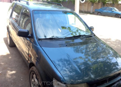 Mitsubishi Space Wagon 1998 года