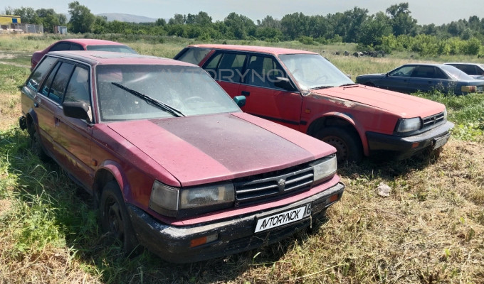 Nissan Bluebird 1989 года