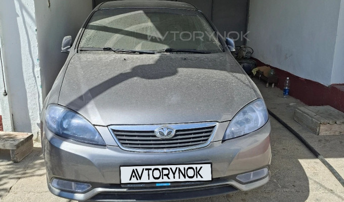 Daewoo Gentra 2014 года