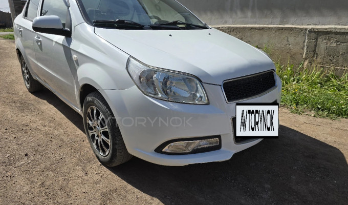Chevrolet Aveo 2012 года