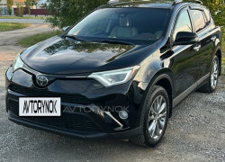 Toyota RAV4 2017 года