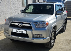 Toyota 4Runner 2012 года