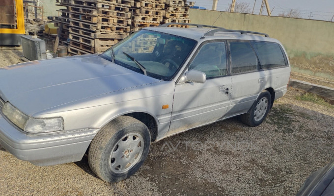 Mazda 626 1993 года