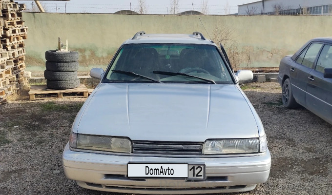 Mazda 626 1993 года