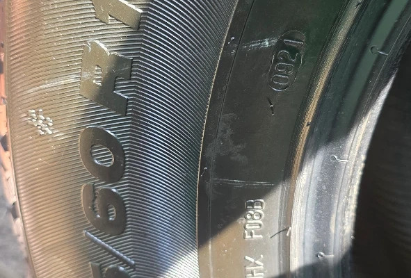 Продам резину 265/60/R18