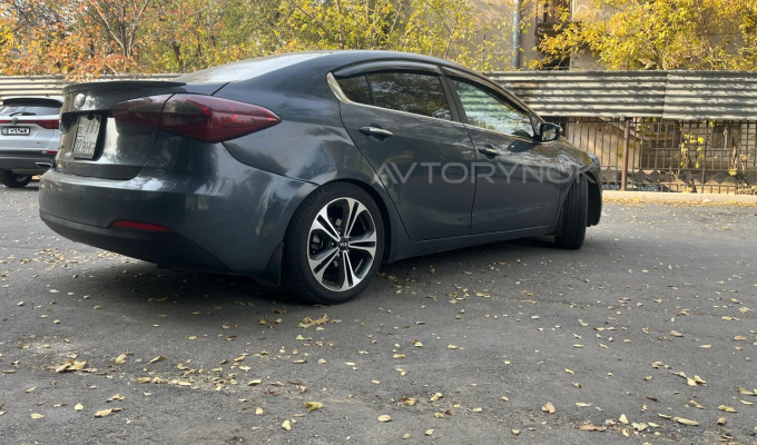 Kia Cerato 2014 года