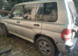 Mitsubishi Pajero 1999 года