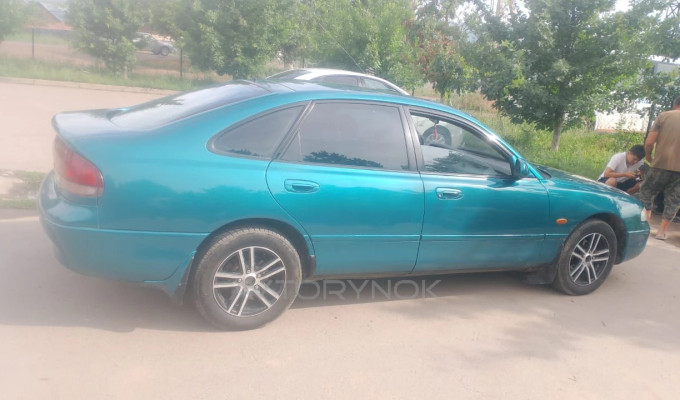 Mazda Cronos 1994 года
