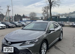 Toyota Camry 2023 года